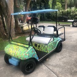 Parrot Head Golf Cart 