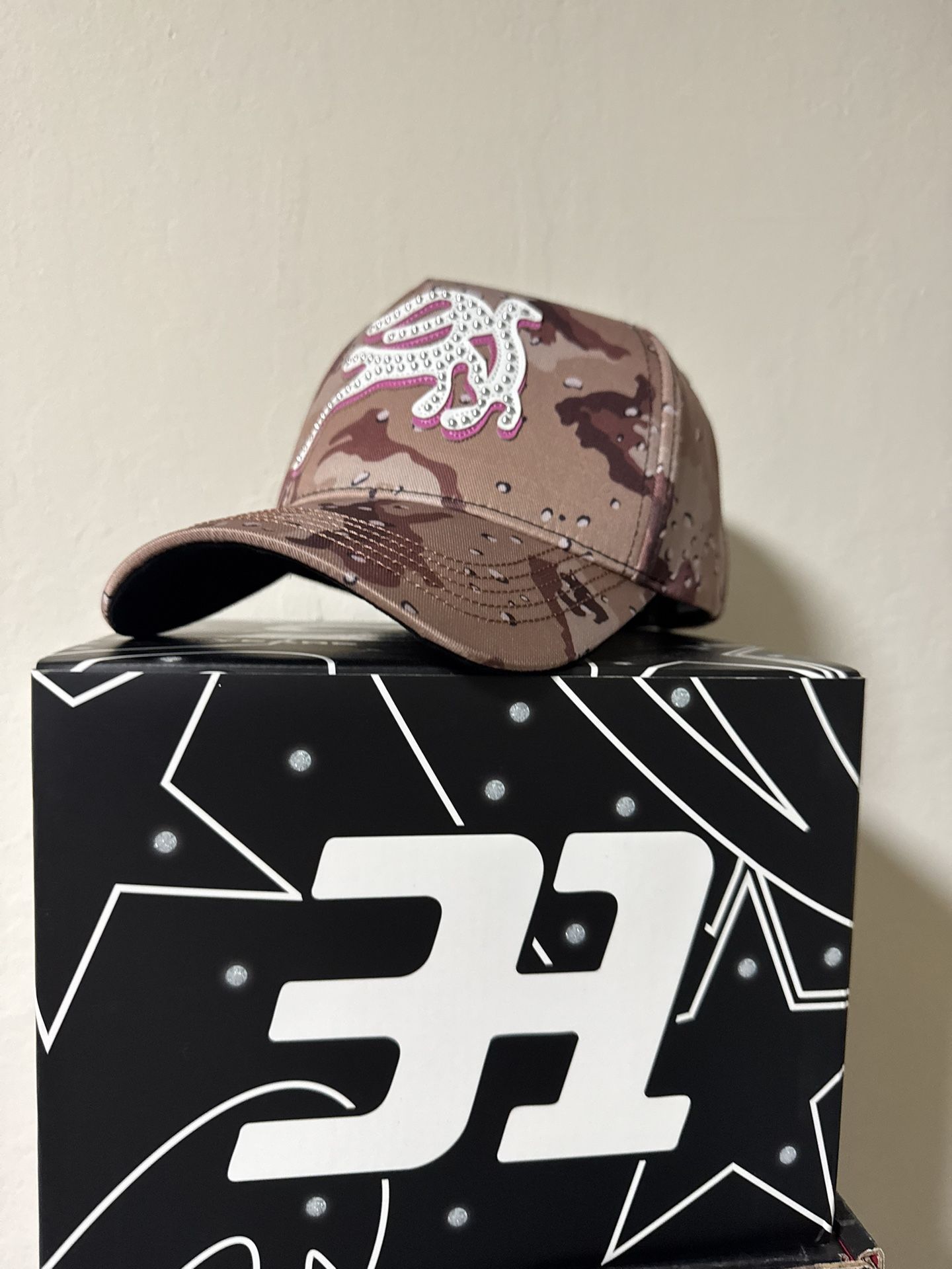 31 Hats 2nd Anniversary “Pink Recon”