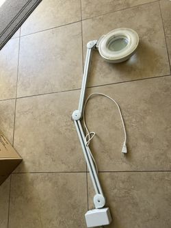 Magnifying LED Light