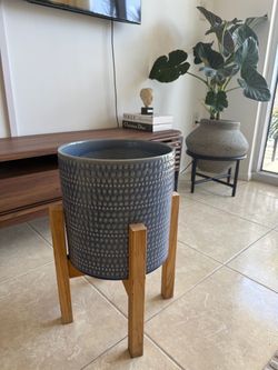 Large Textured Planter Pot