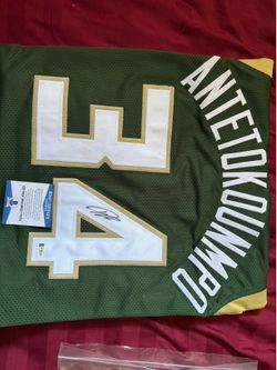 Giannis Antetokounmpo auto jersey
