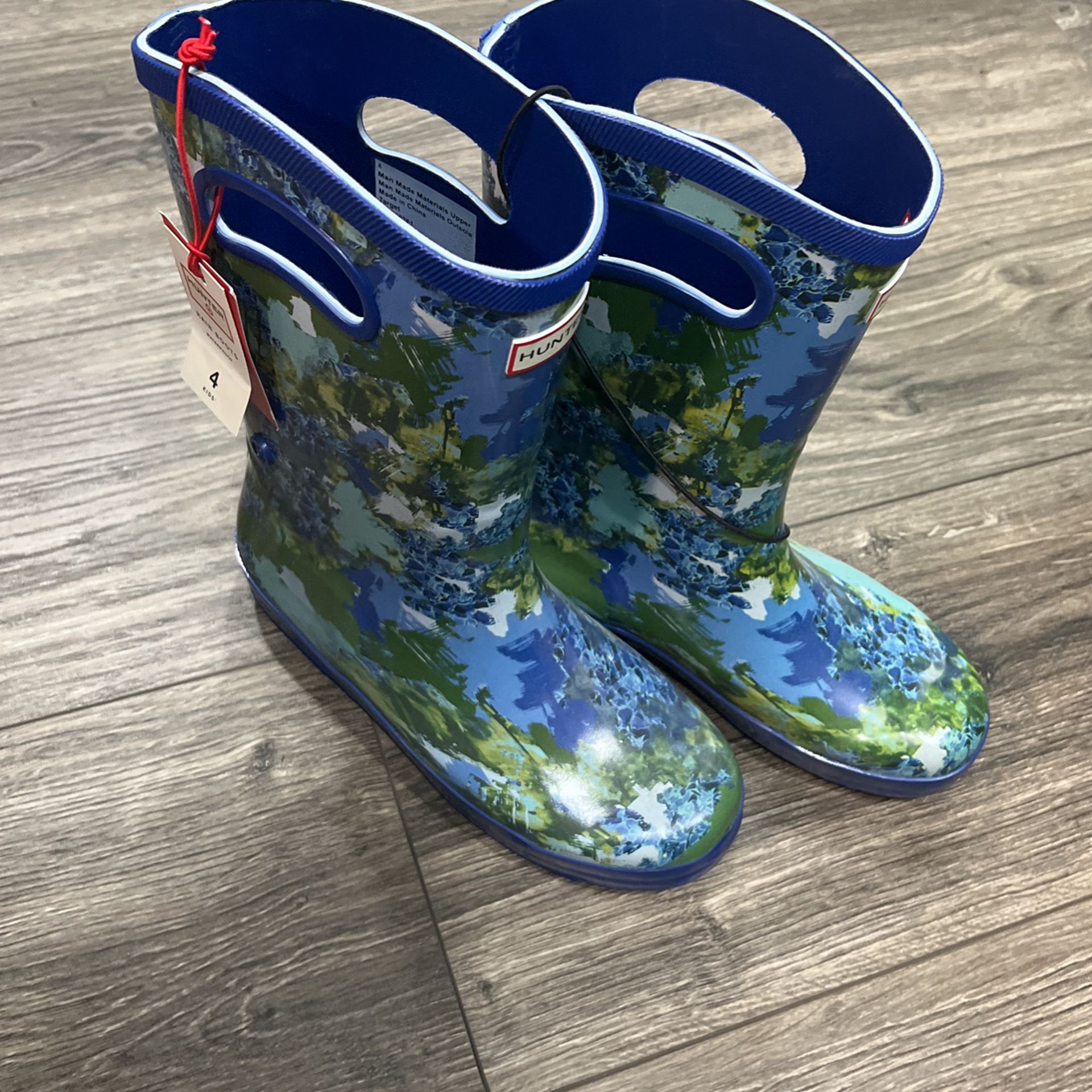Brand New Hunter Rain Boots Size 4