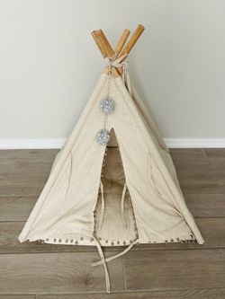 Teepee dog bed
