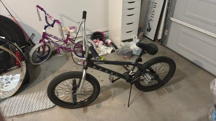 Mongoose bmx bike