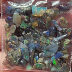 25pcs. Ethiopian Black Fire Opal 3-5mm Stones 