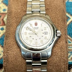 VICTORINOX Swiss Army Officers 24705 Sapphire Women’s 27mm Watch! NEW BATTERY!