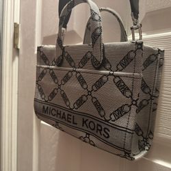 Michael Kors Crossbody