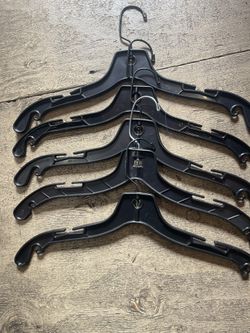 100ct Black Hangers