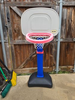Kids basketball goal
