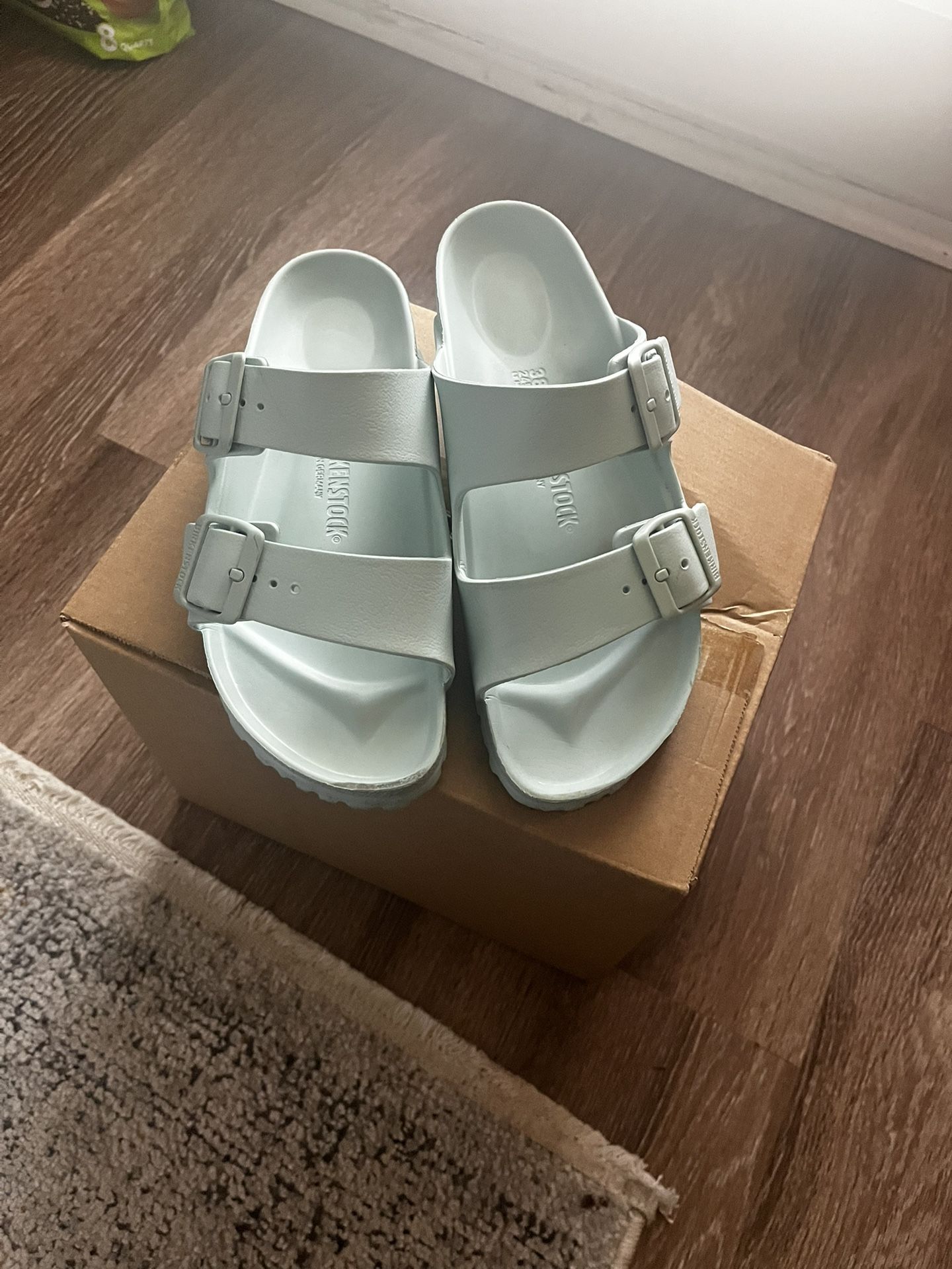 Woman Shoe lot Size 7.5 Lot