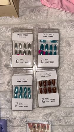 Press on nails