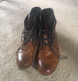 Men's leather boots , excellent condition 10.5. $10