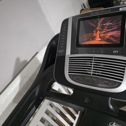Treadmill 