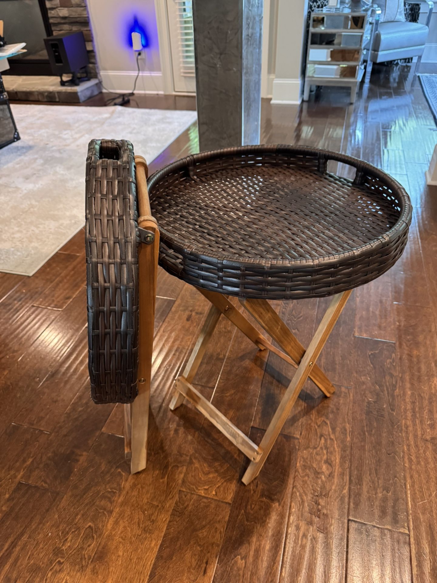 2 Collapsible Brown Wicker End Tables