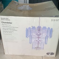 Hampton bay Classic Chandelier 