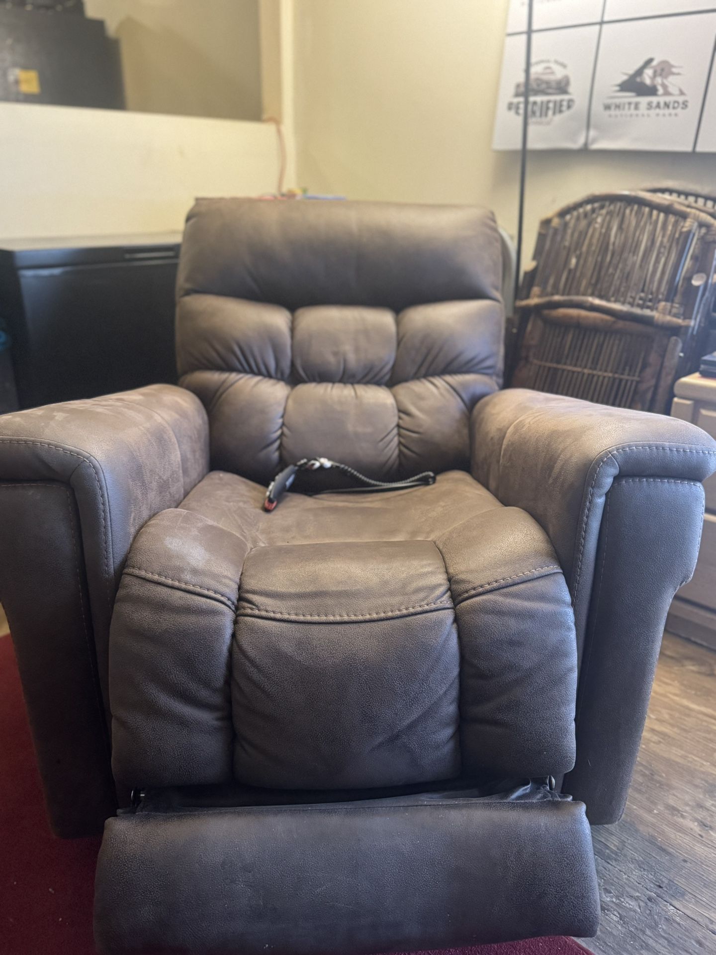 Viva Lift Power Recliner