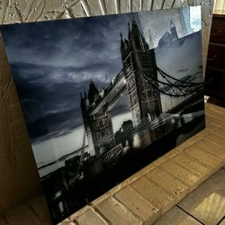 London Tower Bridge Glass Wall Decor 47”Lx31.5”H