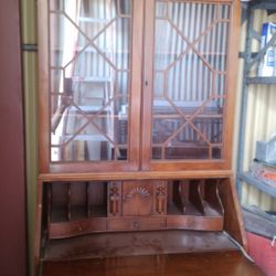 Make Offer I Have No Room For It.secratary desk/ hutch. beautiful mahogany  