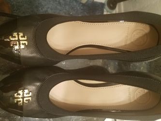 New sz8 Tory Burch wedges lthr