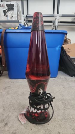 Ghost Face Scream 14.5” Lava Lamp – Black & Red Horror Decor