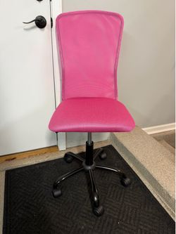 Brand New Pink Mesh Back Height Adjustable Rolling Office/Vanity Chair