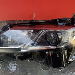 2018 2023 TOYOTA CAMRY L LE SE LEFT SIDE LED PROJECTOR HEADLIGHT OEM