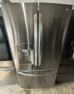 LG FrenchDoor Refrigerator Stainless IceMaker