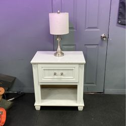 Night Stand & Table Lamp 