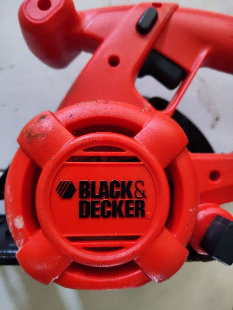 Black And Decker Saw
