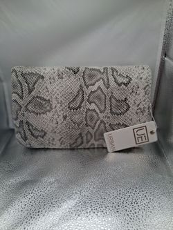 URBAN Snakeskin Handbag– New