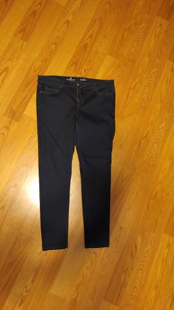Liz Claiborne Skinny Leg black denim