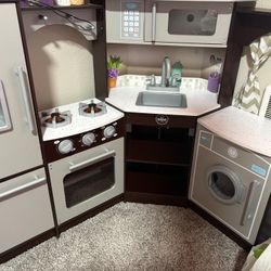 Corner Kitchen and Small Vanity