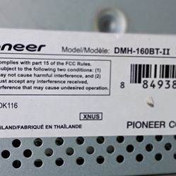 PIONEER Car Stereo LIKE NEW TURN ON ONCE 