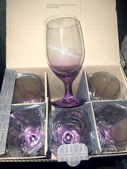 SCHOTT ZWIESEL Wine Glasses – 6 Purple  New in Box