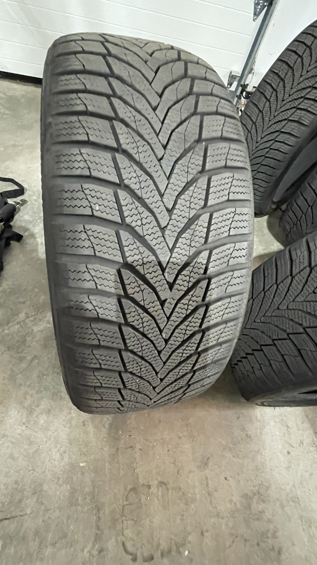 Snow tires 4
