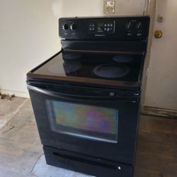 Black Stove Eléctric Nice Condition Everything 