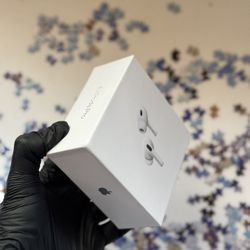 Apple AirPods Pro (2nd Generation) NEW 