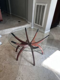 Mid-Century Modern Spider Leg Coffee Table