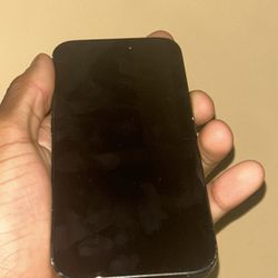 iPhone 15 350gb With Charger