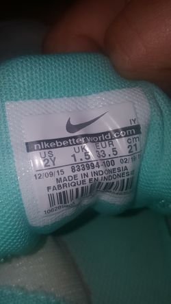 Nike girl shoes