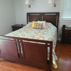 Queen Bedroom Set
