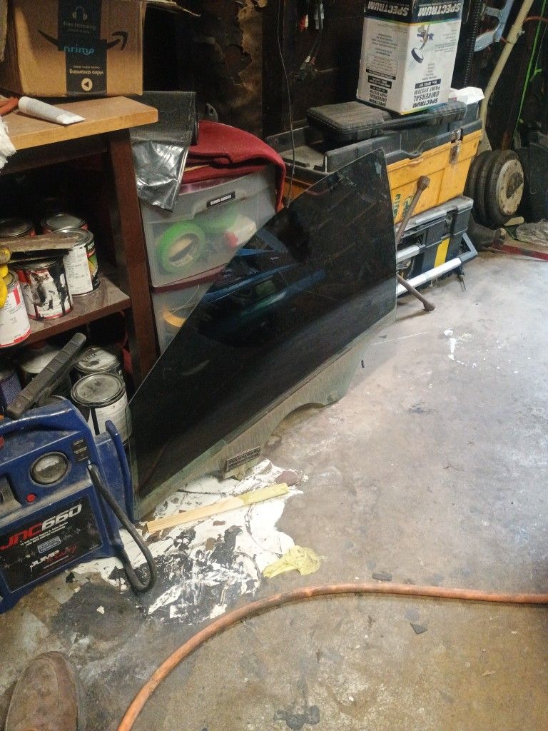 2014 Hyundai Sonata Driver Side Front Window Tinted 