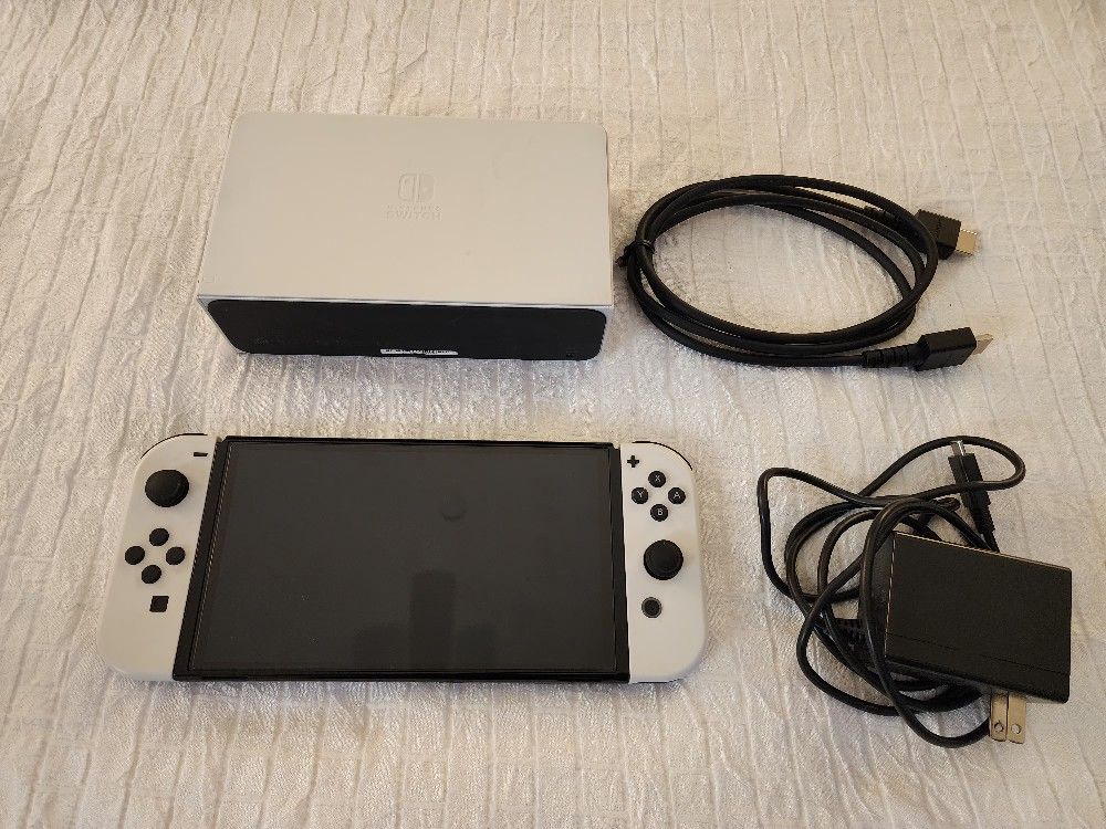 White Nintendo Switch Oled