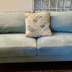 Cute Turquoise Couch 