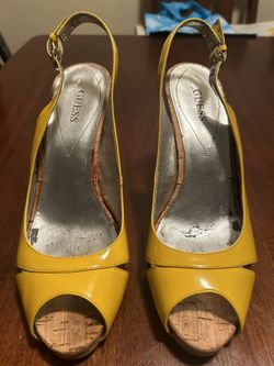 GUESS Peeptoe Pumps Size 10