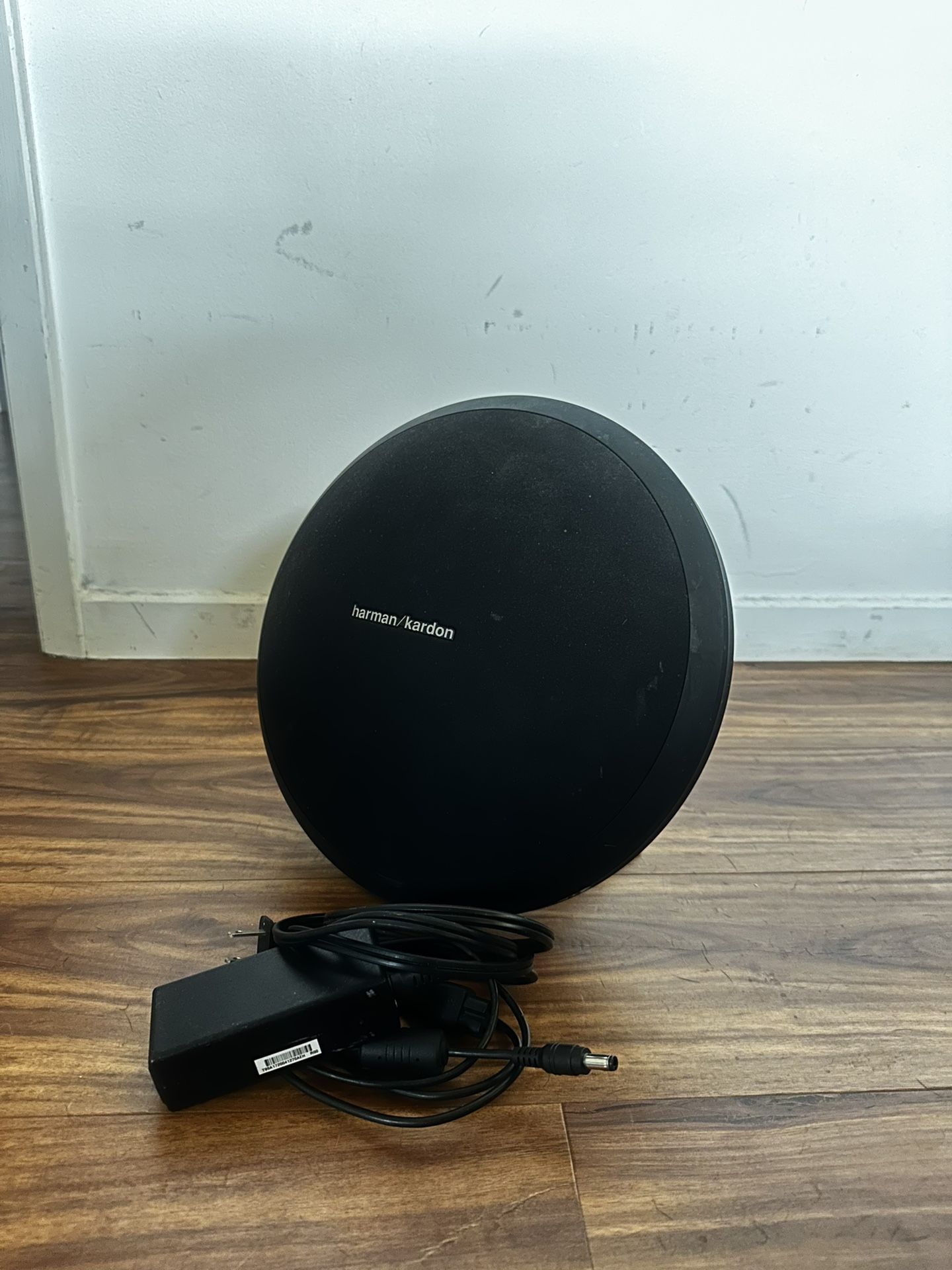 Harmon Kardon Onyx Bluetooth Studio Speaker