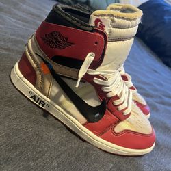 Off White Chicago Jordan 1’s 