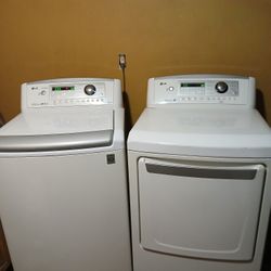 Lg Washer And Dryer Set 