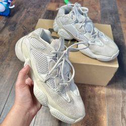 Adidas Yeezy 500 Blush size 7.5 DB2908 OG Cream  •reflective Yeezy 500 SOLD OUT •Mens size: 7.5 ( fit like size 7 )  •great condition- worn couple tim