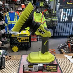 RYOBI ONE+ 18V Cordless Power Scrubber (Tool Only)